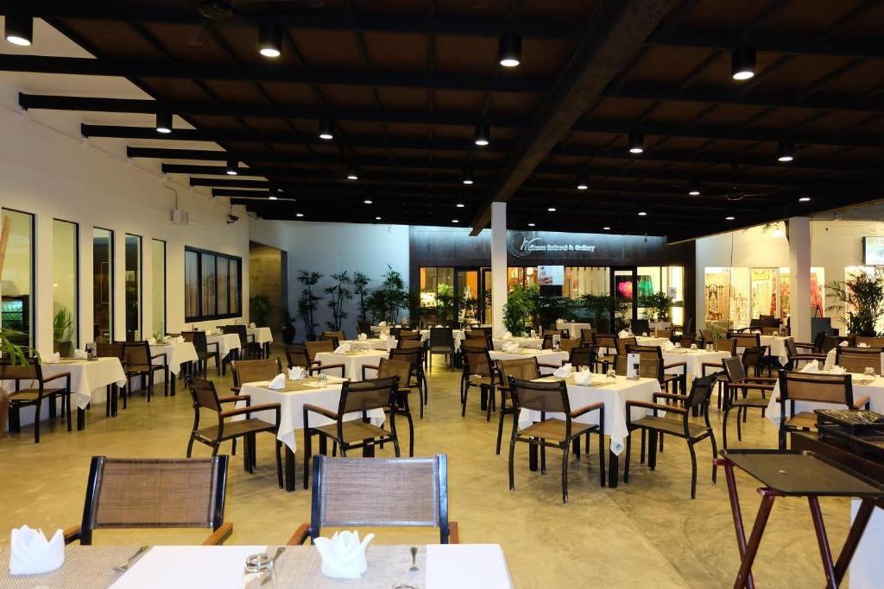 Nai Yang Beach Resort And Spa Exterior photo