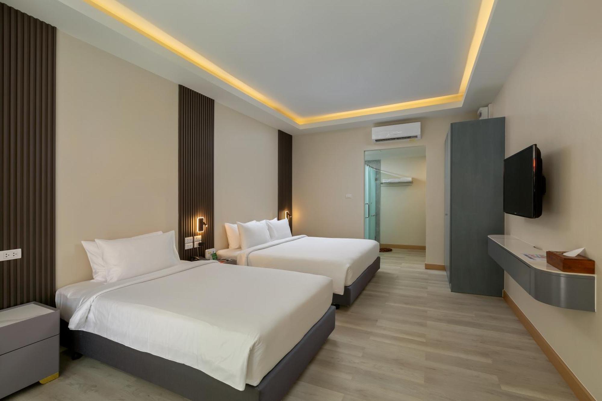 Nai Yang Beach Resort And Spa Exterior photo
